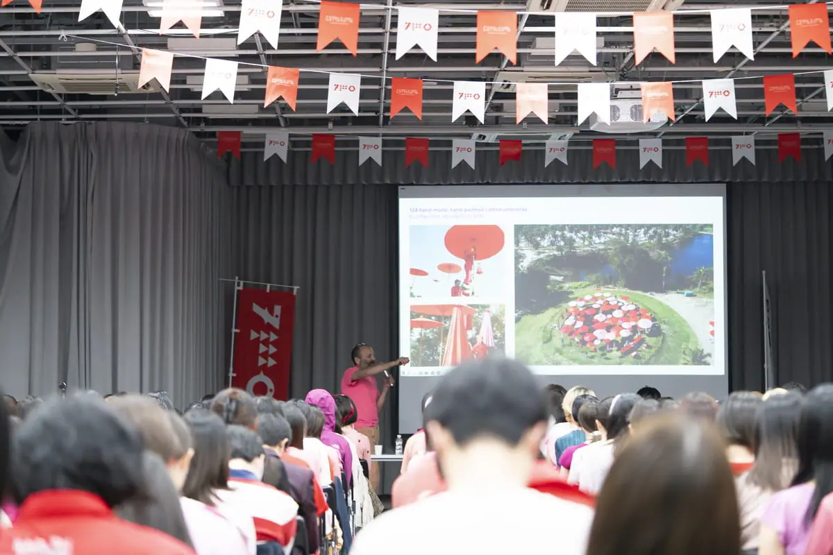 エイブ・ロジャース氏の講演会での様子